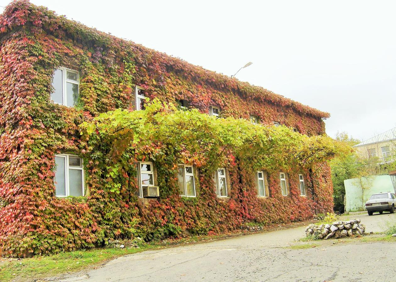 Hotel Lilo Near Airport Tbilisi Exterior foto